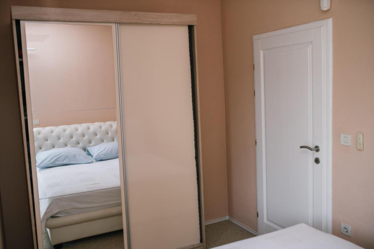 Ferienhaus Siroki Brijeg Екстер'єр фото