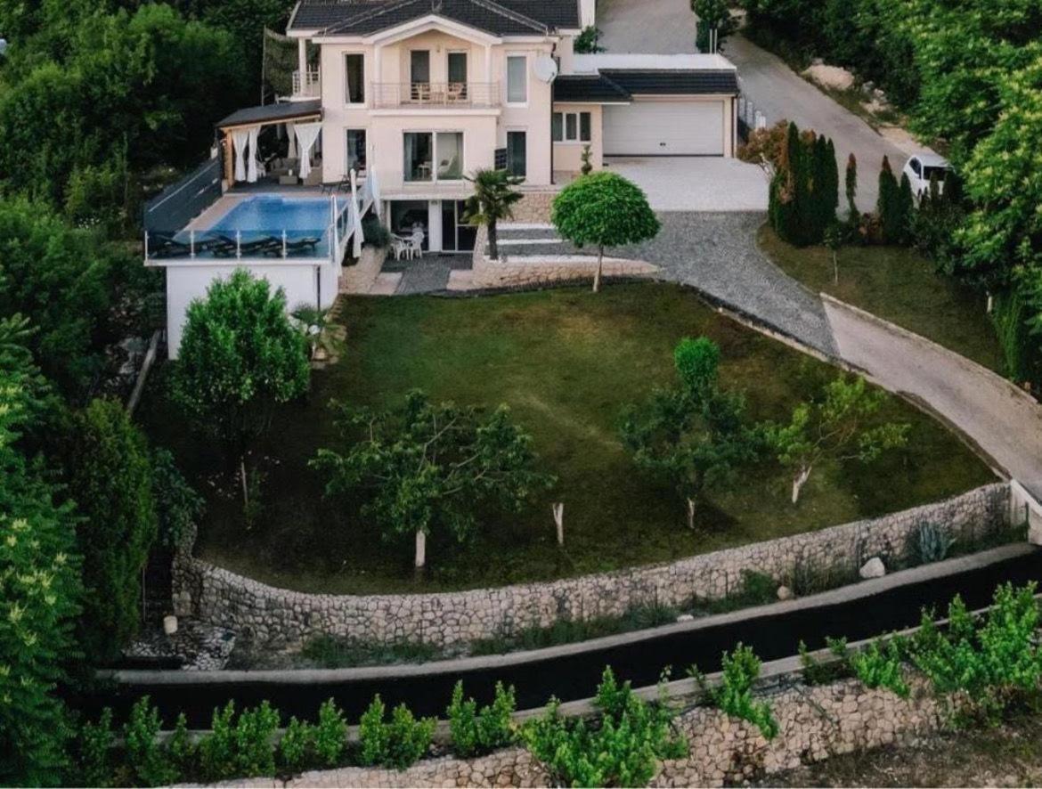 Ferienhaus Siroki Brijeg Екстер'єр фото