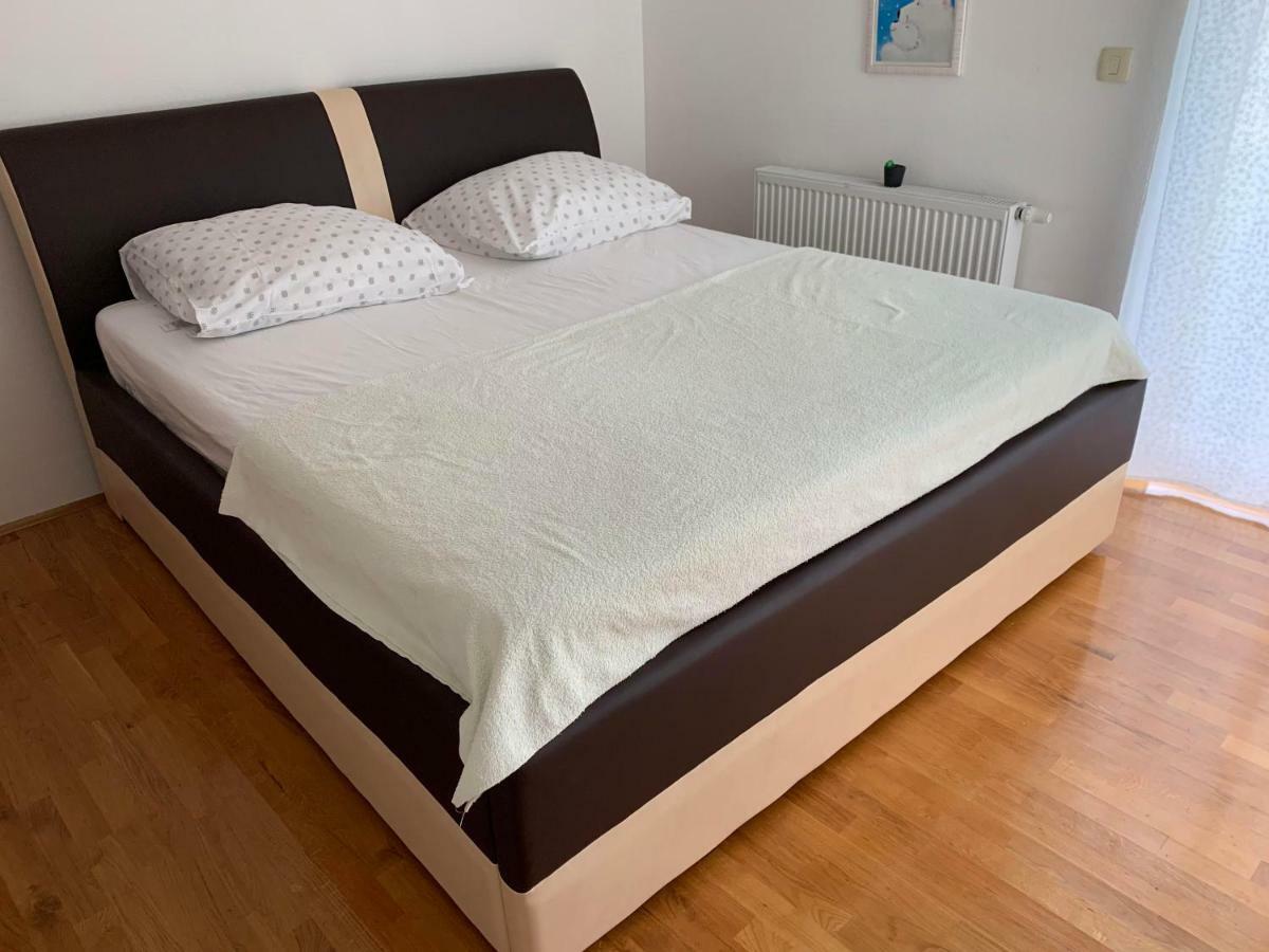 Ferienhaus Siroki Brijeg Екстер'єр фото